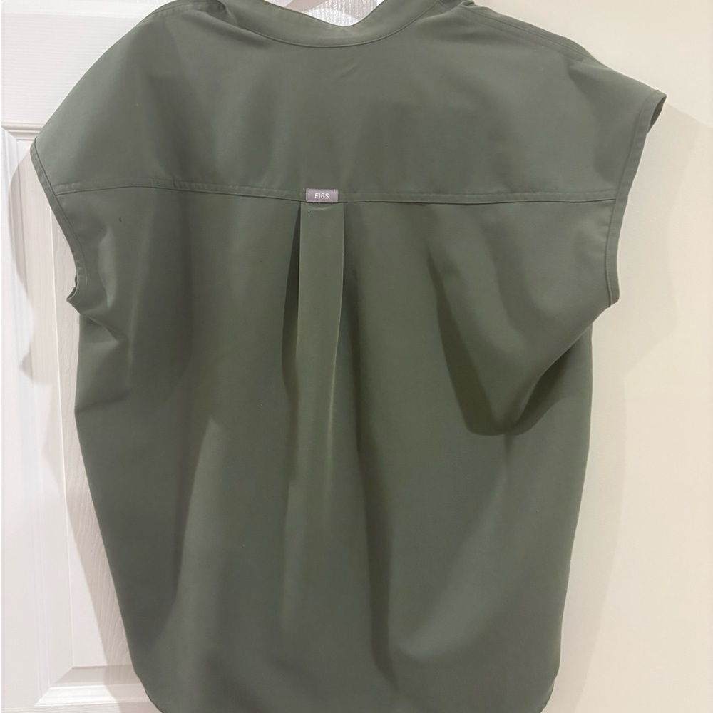 Figs Rafaela Scrub Top - Picture 2 of 3